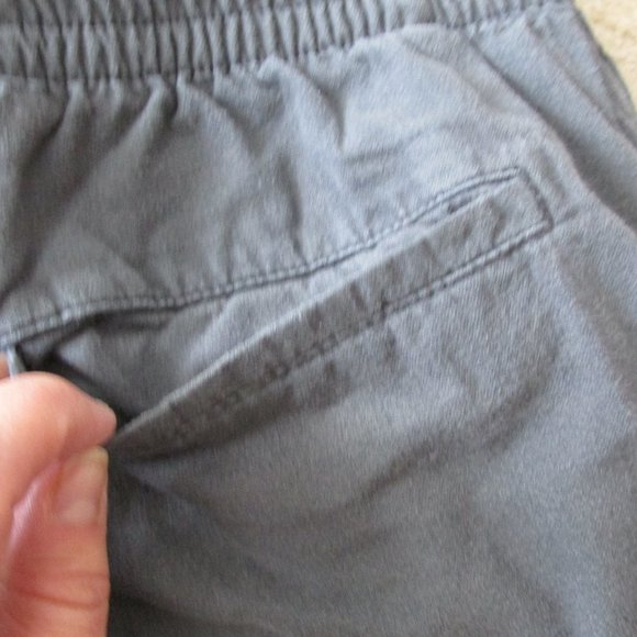 Old Navy Pull On Bermuda Elastic Shorts Youth Boys Small SP Dark Gray Pockets - Picture 6 of 6